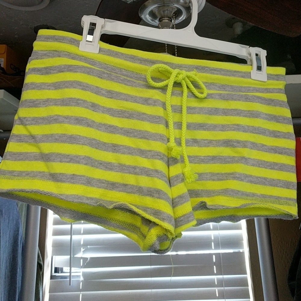 Mossimo shorts NWT